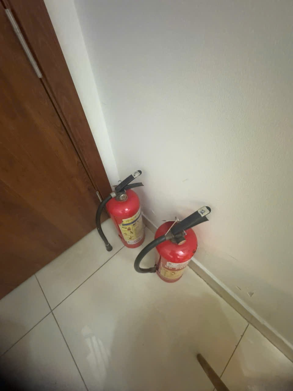 Bình chữa cháy tầng trệt