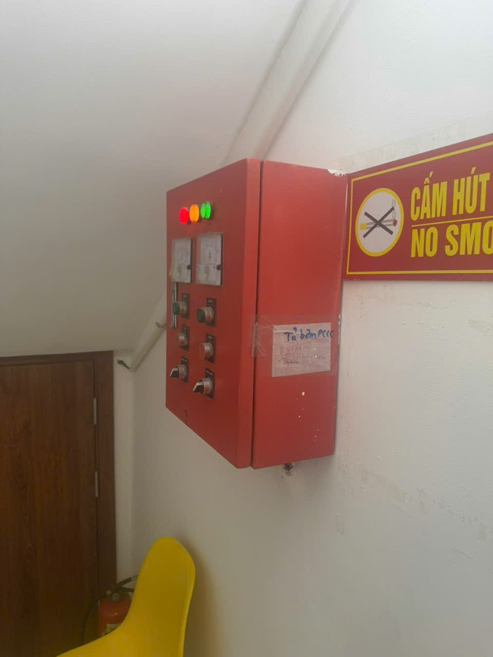 Tủ vòi chữa cháy & tiêu lệnh PCCC lầu 1