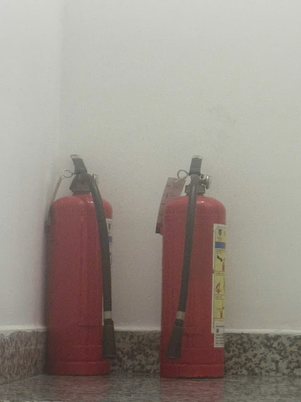 Bình chữa cháy lầu 2