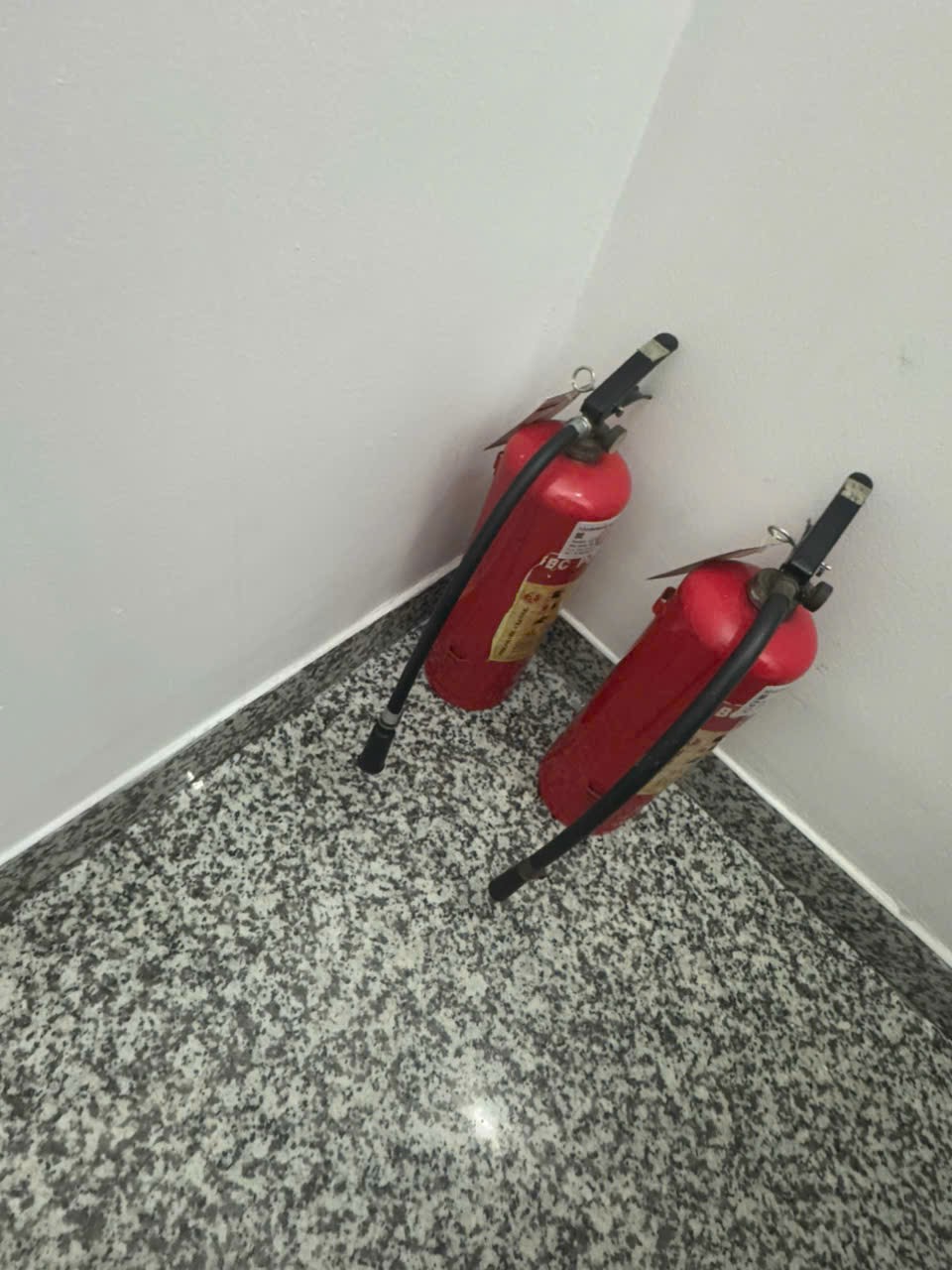 Bình chữa cháy lầu 3