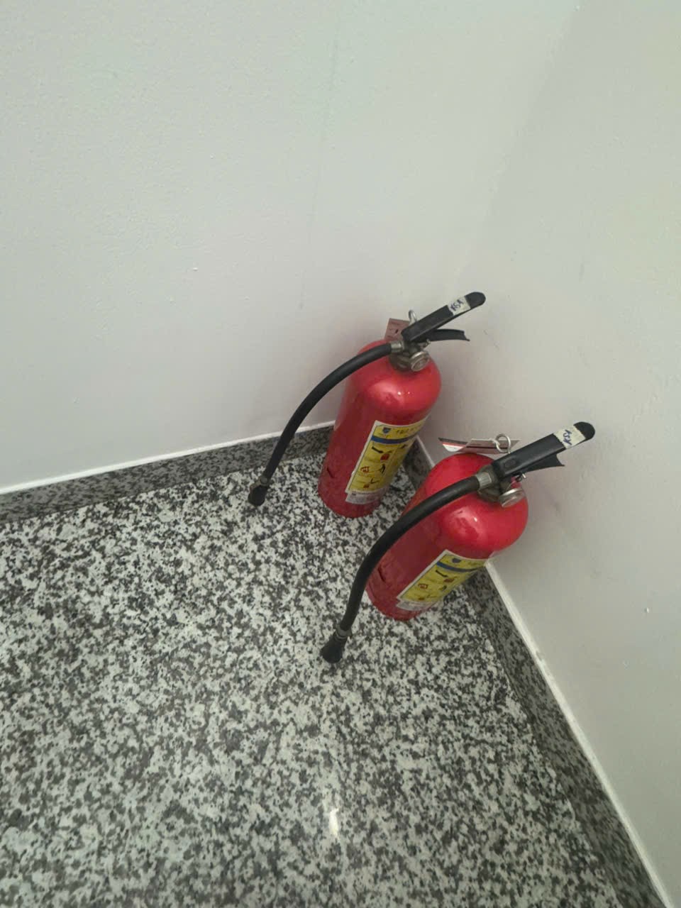 Bình chữa cháy lầu 4