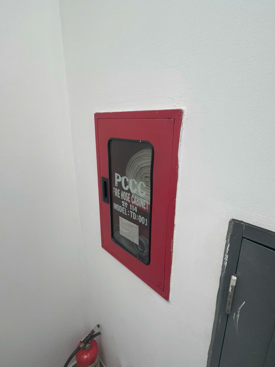 Tủ vòi chữa cháy lầu 5