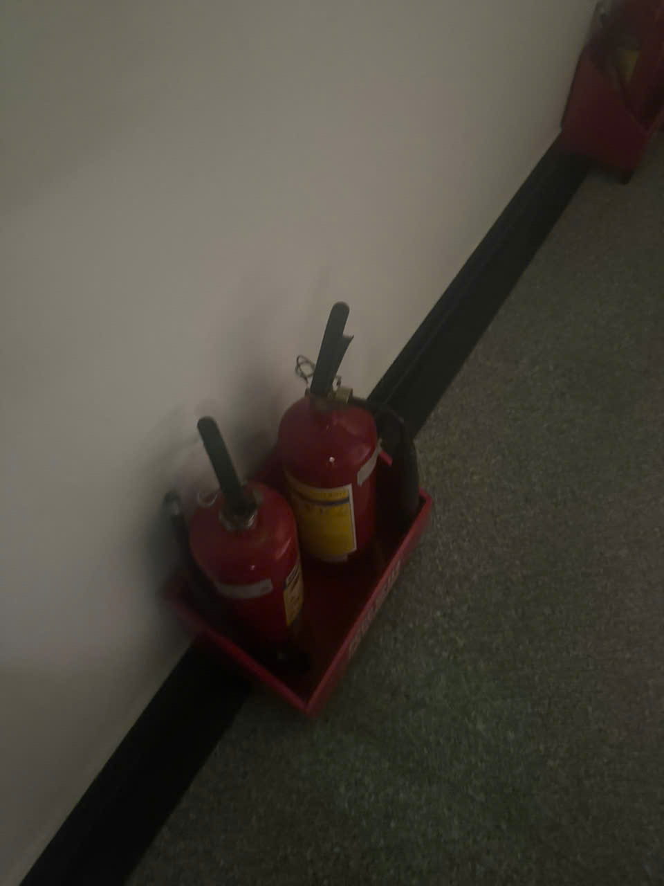 Bình chữa cháy lầu 1