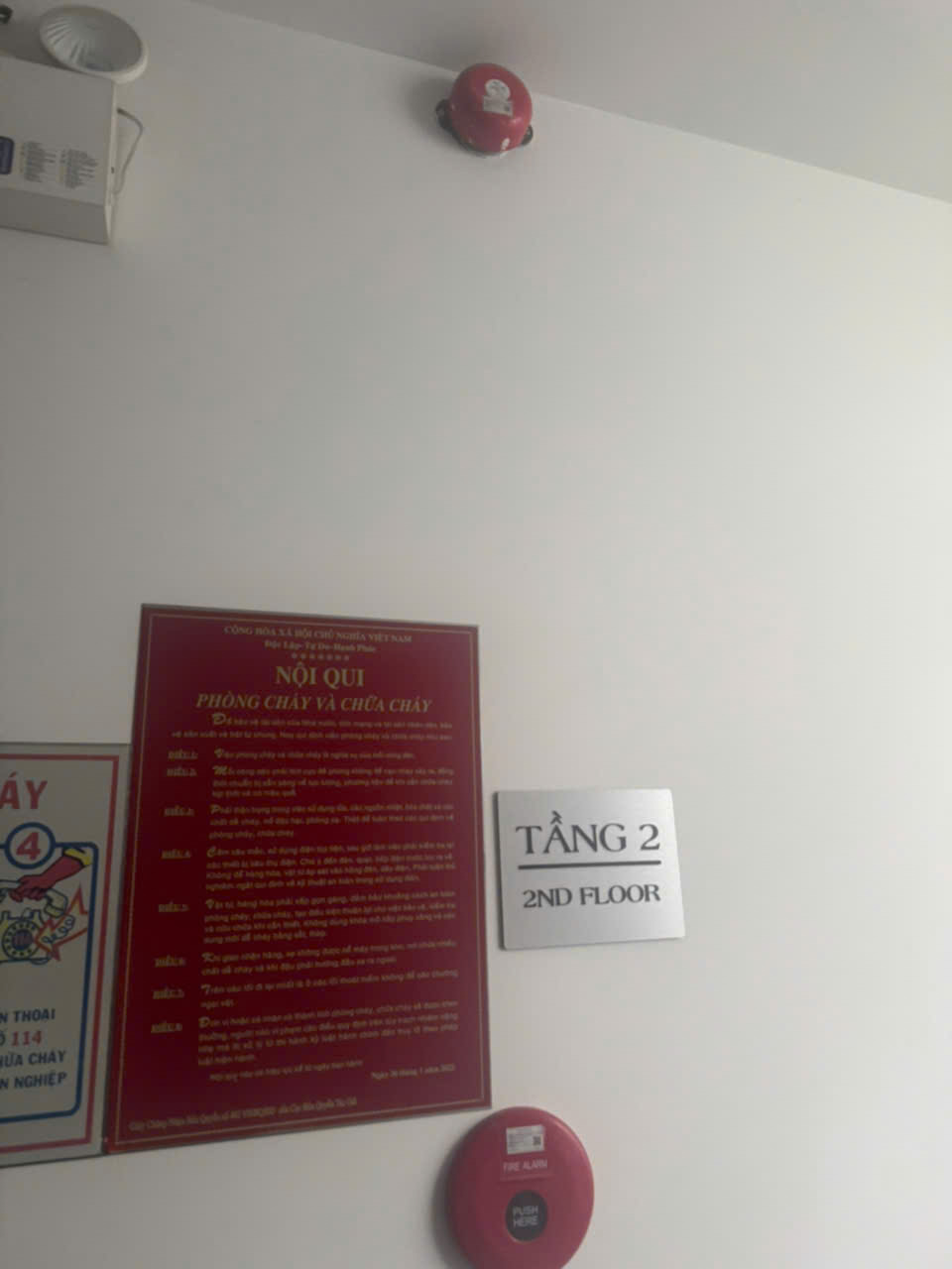 Chuông báo cháy & tiêu lệnh PCCC lầu 2