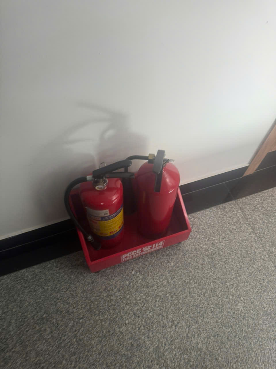 Bình chữa cháy lầu 3