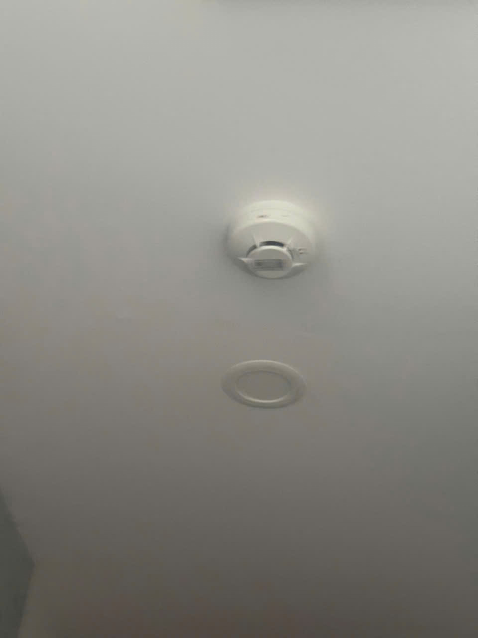 Cảm biến báo khói lầu 4