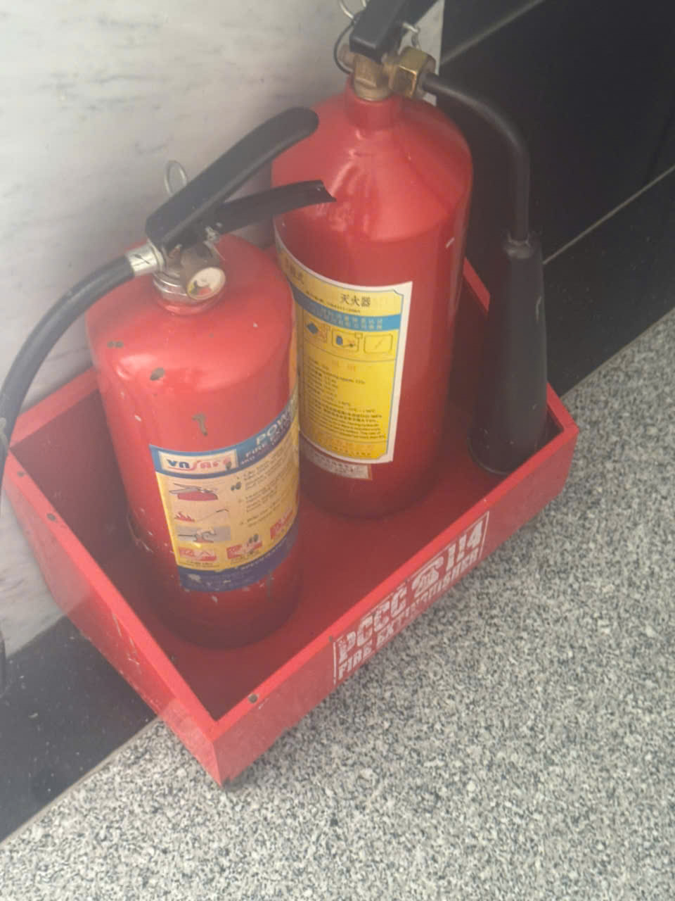 Bình chữa cháy lầu 5