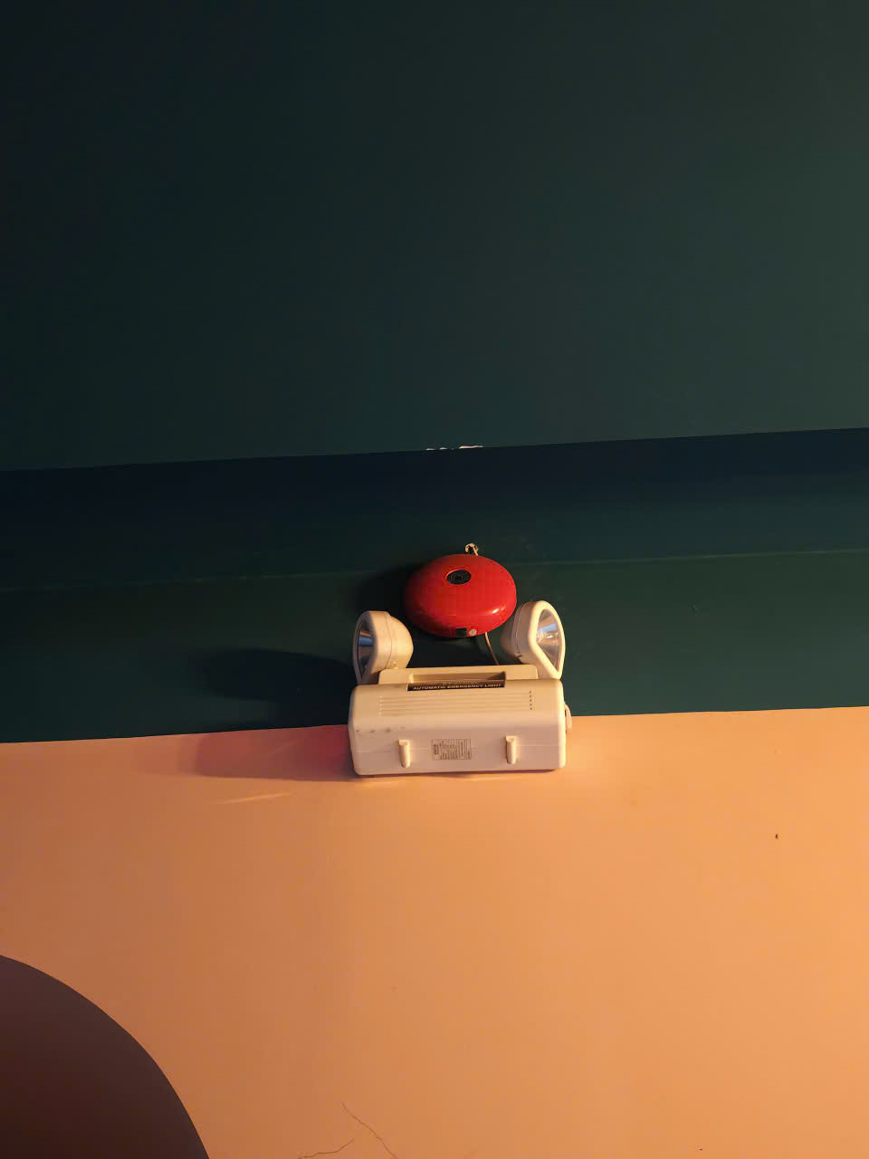 Chuông báo cháy & Đèn thoát nạn Tầng 4