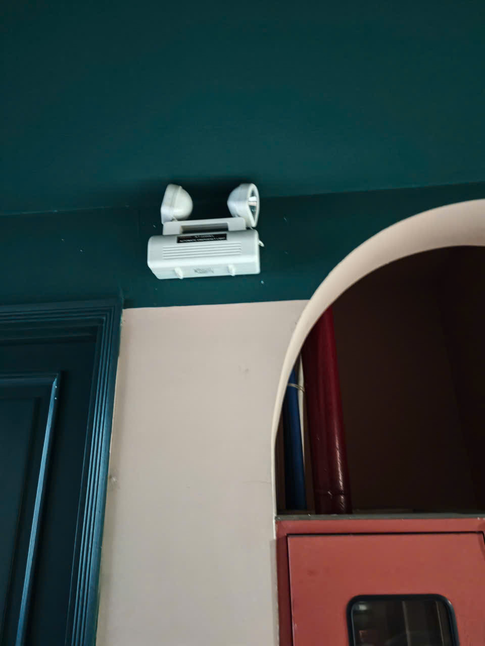 Đèn hướng dẫn thoát hiểm Tầng 5