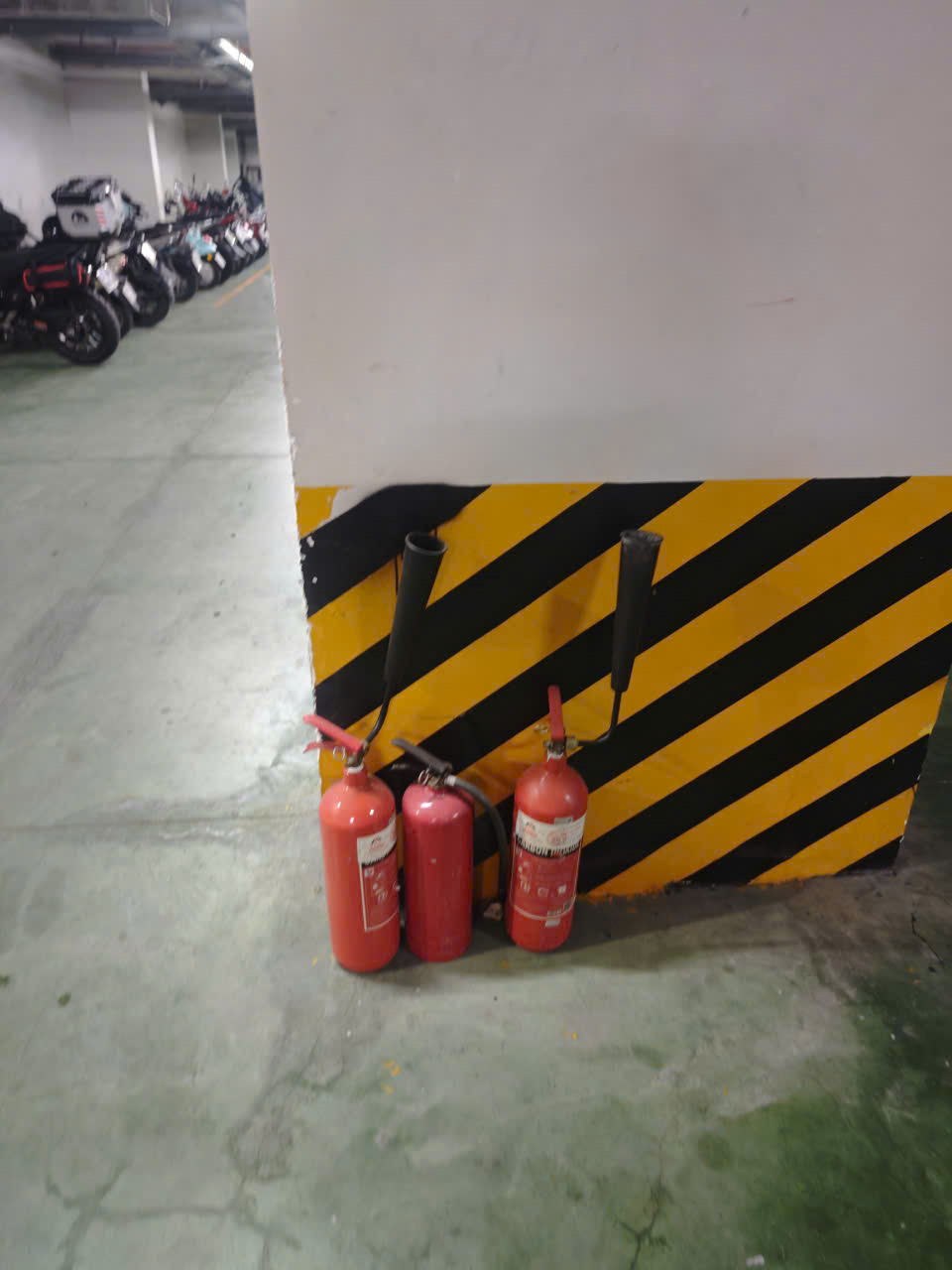 Bình chữa cháy tầng Hầm để xe