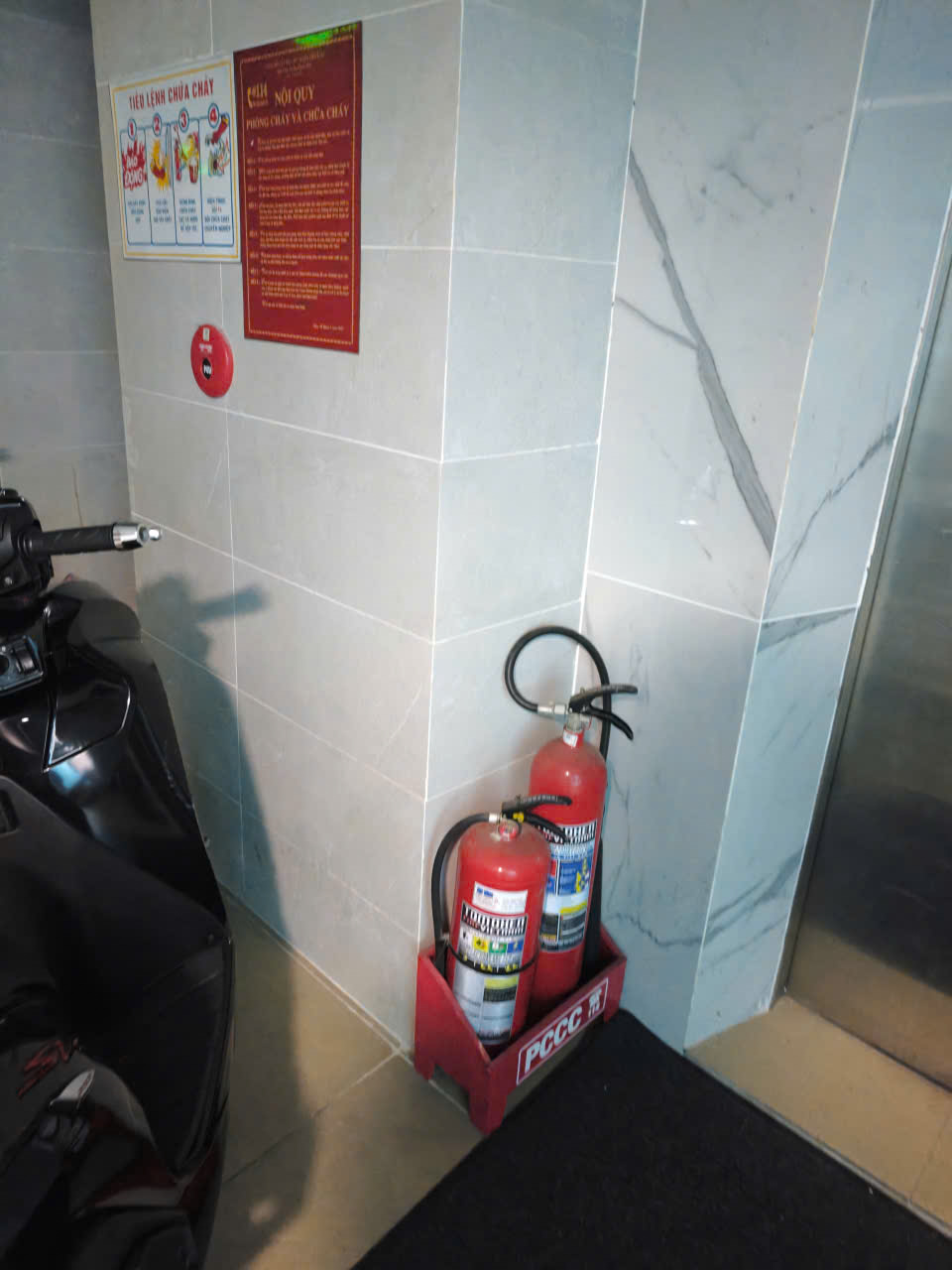 Bình chữa cháy ở hầm