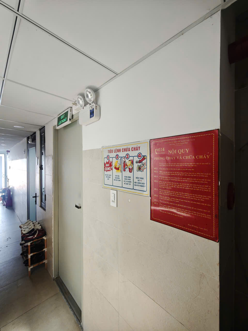 Tiêu lệnh PCCC & lối thoát nạn ở lầu 4