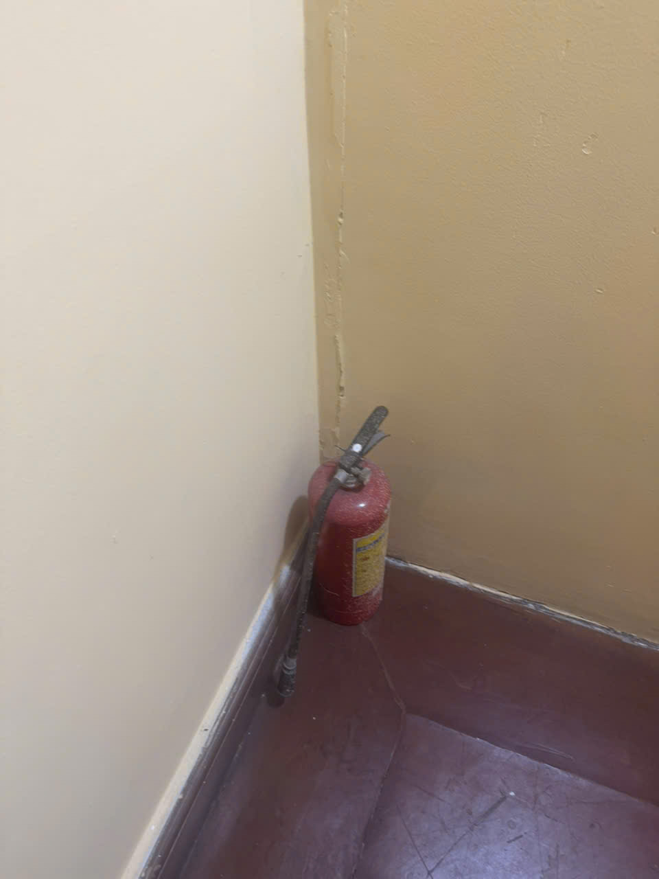 Bình chữa cháy lầu 1