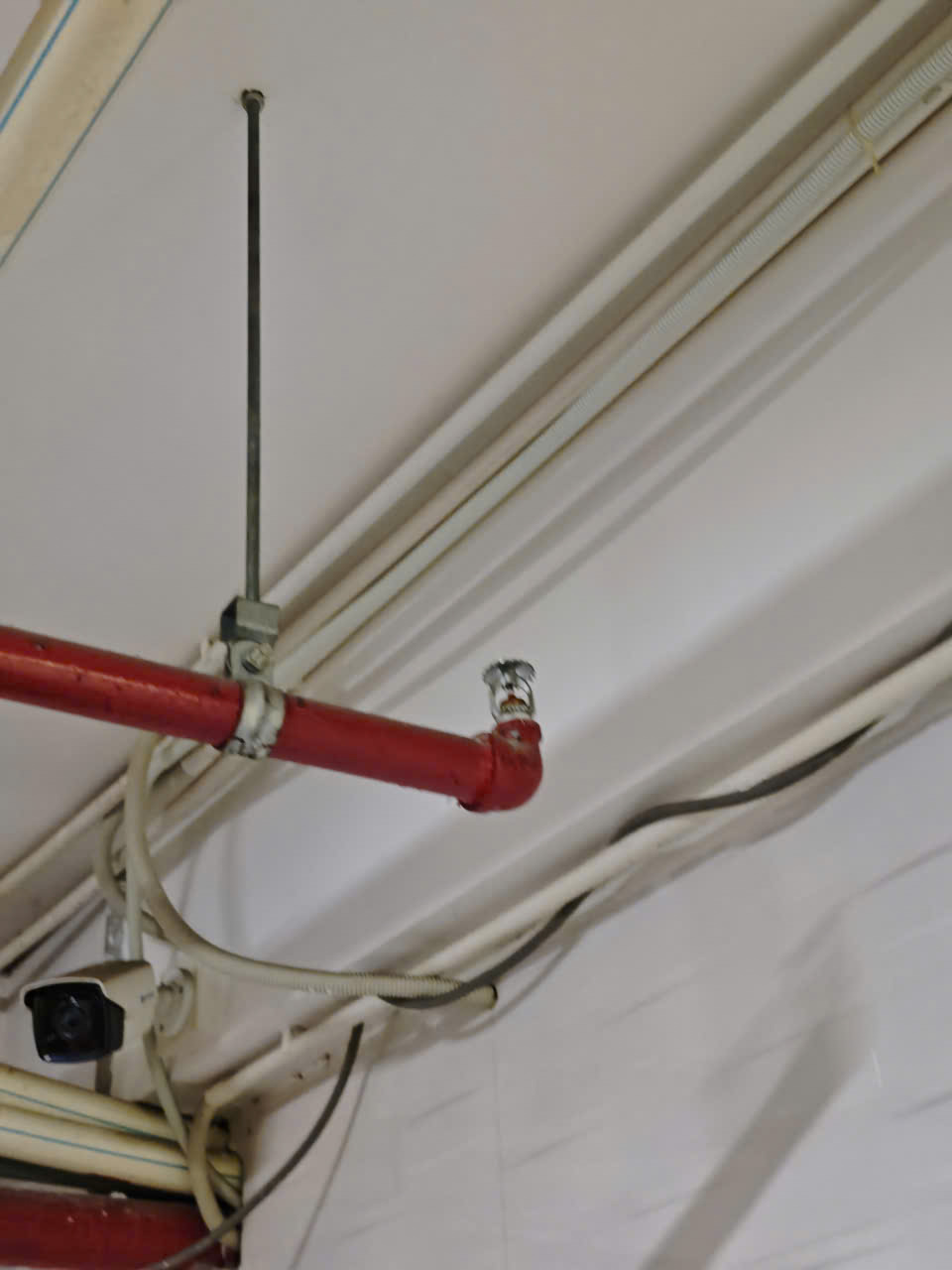 Sprinkler tự chữa cháy ở hầm