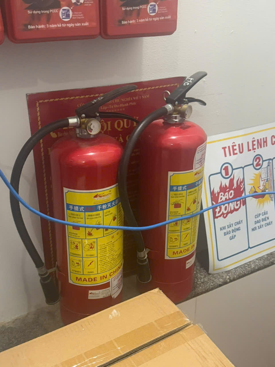 Bình chữa cháy ở tầng trệt