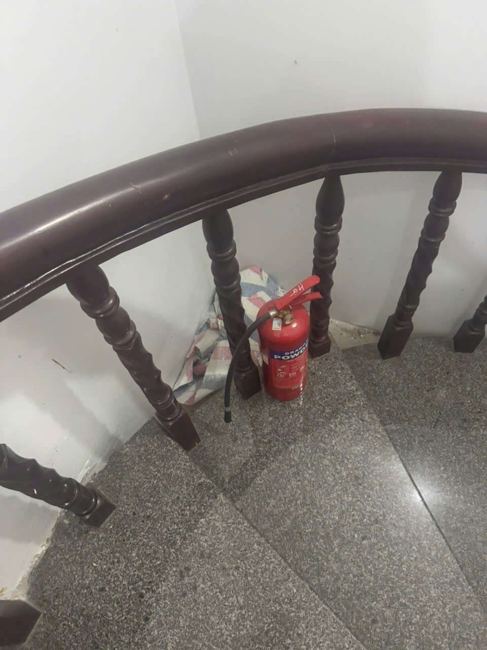 Bình chữa cháy ở lầu 1