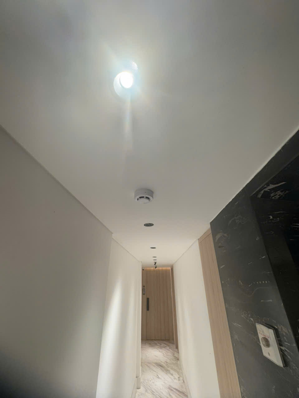 Cảm biến báo khói ở tầng hầm