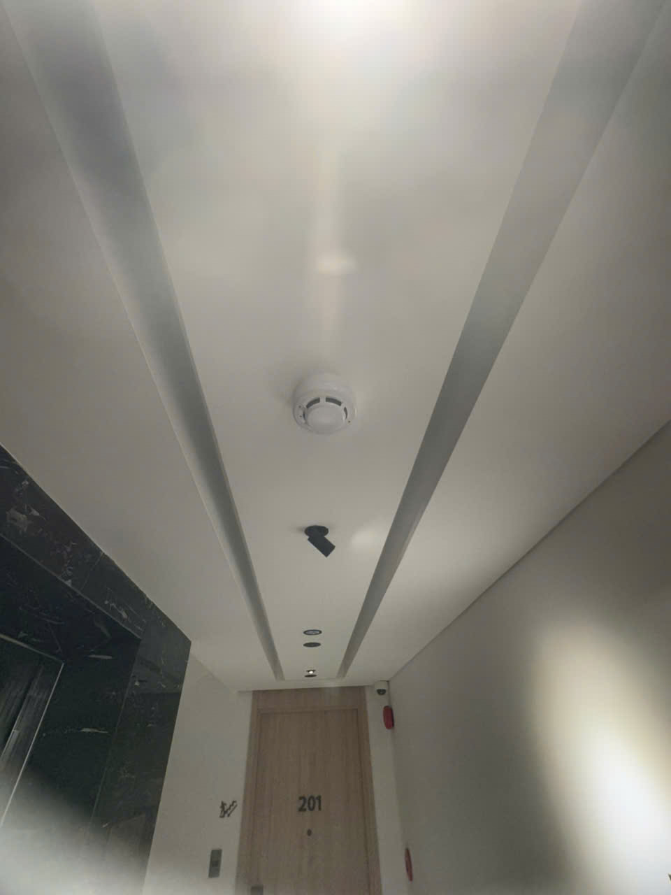 Cảm biến báo khói ở lầu 2