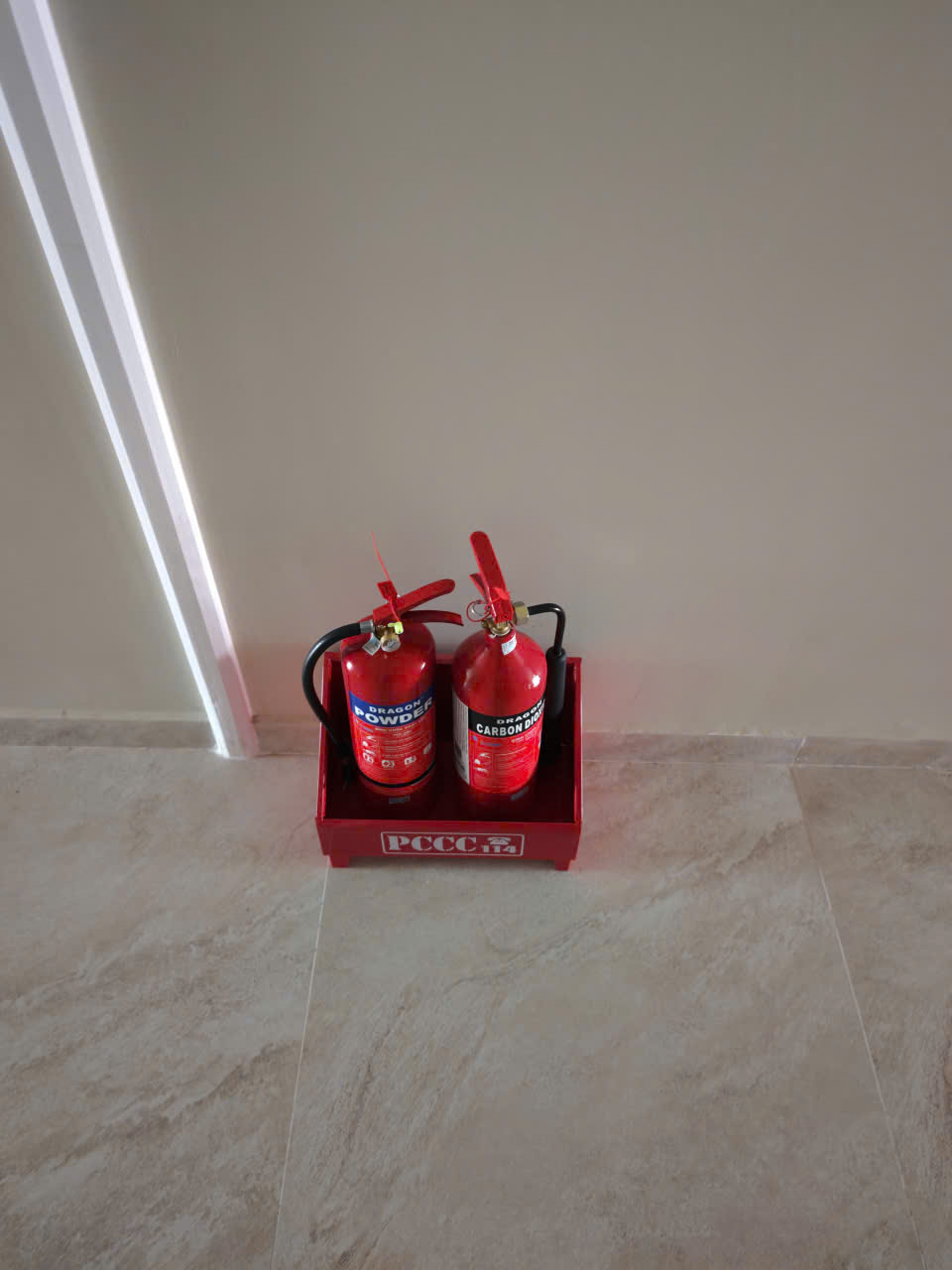 Bình chữa cháy ở lầu 7