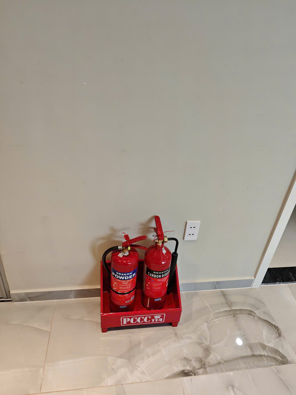 Bình chữa cháy ở lầu 1