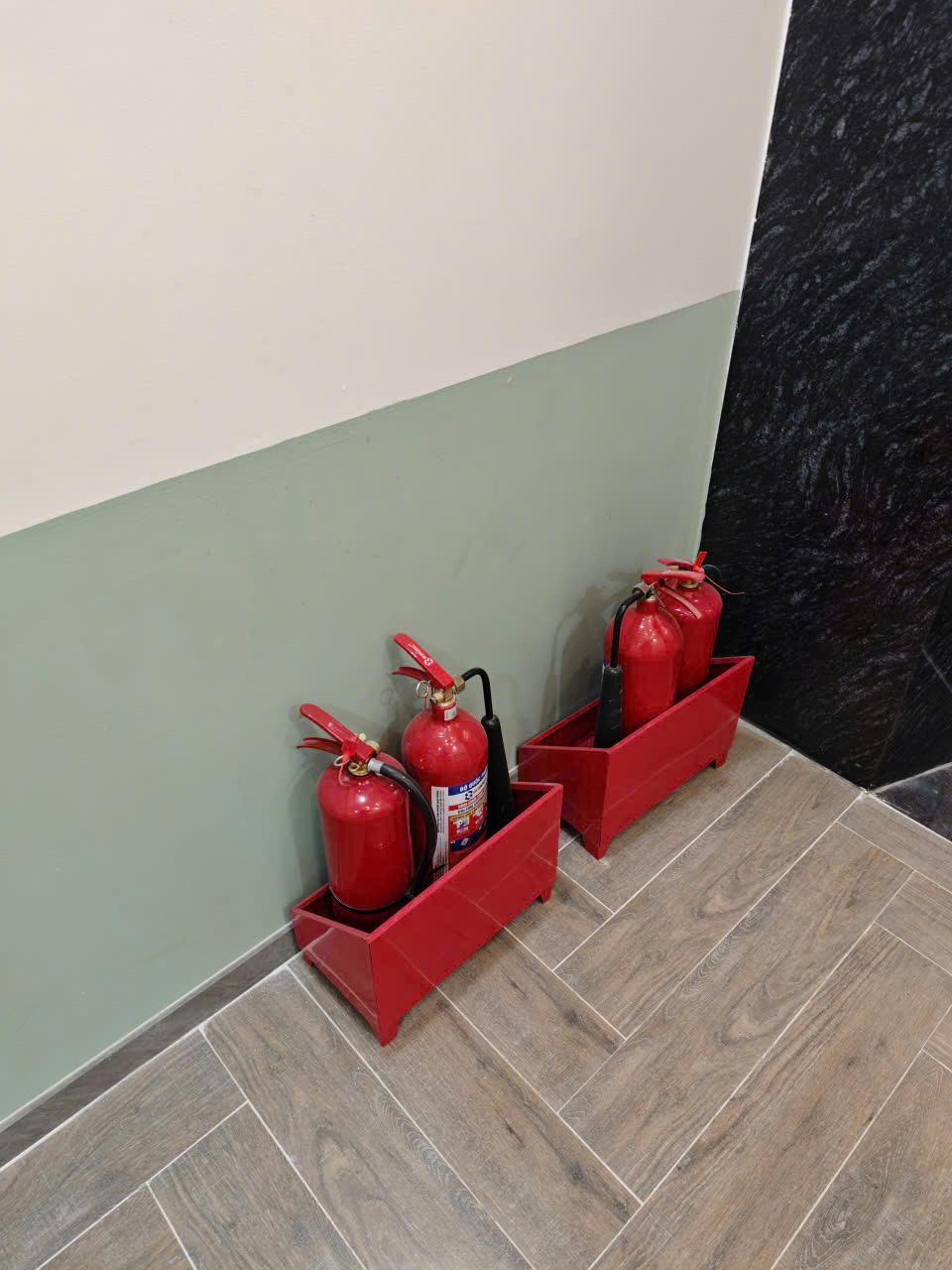 Bình chữa cháy ở lầu 6