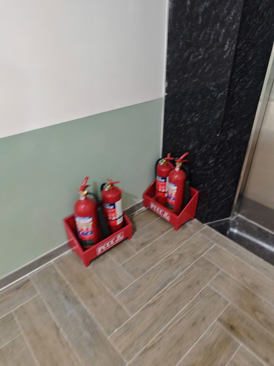 Bình chữa cháy ở lầu 4