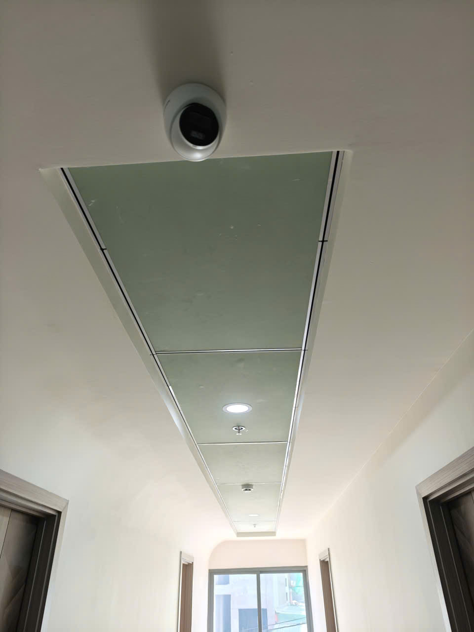 Sprinkler tự chữa cháy ở hành lang lầu 2